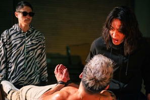 窪塚洋介×亀梨和也、残酷拷問ショット公開「外道の歌 SEASON2」主題歌PVも