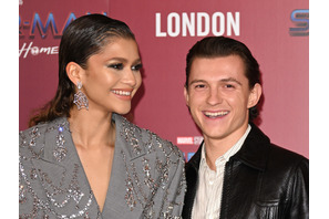 ゼンデイヤ、トム・ホランドとの初対面で「運命の人」と感じたとのろける