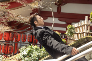 高橋一生“光誠”突き落とし犯は誰!?  考察ポスト続々、「リボーン ～最後のヒーロー～」1話