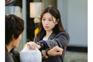 『恋の通訳～』とは真逆の雰囲気…女優コ・ユンジョン、Netflix新作で魅せた圧倒的な存在感！