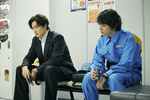 「抱えてる闇が噴出してた」復讐を黙認!? “真”岡田将生の行動に注目集まる「田鎖ブラザーズ」2話