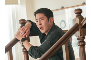 イ・ジェウクの“ギャップ演技”に爆笑！『孤島のエリートドクター』が好前作超えの視聴率で好スタート