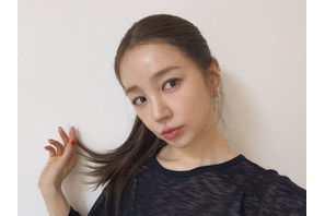 『コーヒープリンス1号店』ユン・ウネ、41歳とは信じられない“驚きの童顔ビジュアル”【PHOTO】
