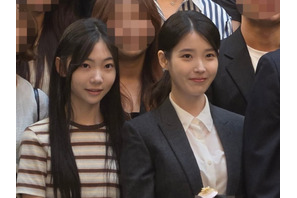 IUが『おつかれさま』共演子役と結婚式場で再会！母娘を感動させた“心遣い”が明らかに「本当に心優しい人」