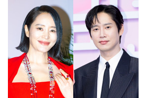 芸能界屈指の“姉御肌” 女優キム・ヘス、パク・ソンフンらの出演舞台を観劇…後輩への温かい愛情