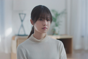 松村北斗＆今田美桜ほか、登場人物たちの緊迫の人間模様捉える『白鳥とコウモリ』場面写真