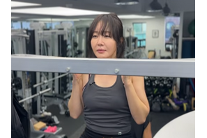 「ボトル18本を埋め込んでも筋トレ!?」女優オム・ジウォン、粉砕骨折からの壮絶すぎる“過酷な現実”