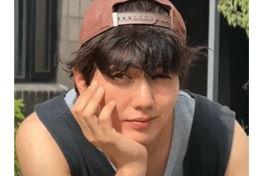 子役出身俳優ユ・スンホ、少年のような顔と男らしい肉体美が光る“ギャップの魅力”【写真】