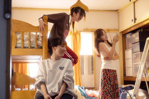 松本穂香＆小林聡美＆森田望智ら、“和”川口春奈を支えた家族や闘病仲間『ママがもうこの世界にいなくても　私の命の日記』場面写真入手