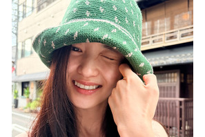 女優キム・テリ、日本旅行中の姿がまるで青春映画のワンシーン！“愛らしさ全開”の近況【写真】