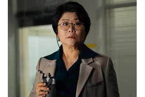 『パラサイト』女優イ・ジョンウンが抜け目のない策士に変身！“手術室の狂犬”キム・ジウォンを翻弄する