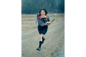 「しばらく余韻が残る」「4人の藤野キョウたちが素晴らしい」『ルックバック』雨のスキップシーン含む“公開後”映像解禁