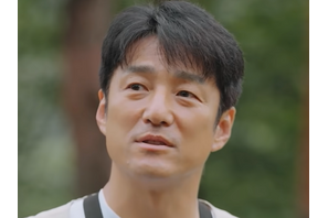 『トンイ』チ・ジニ、“20年来の親友” ヨム・ジョンアにドッキリを仕掛ける！「うなぎハンター」の一面も披露