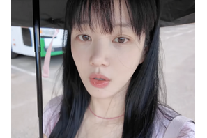 『チャングム』女優の娘イ・ユビ、休日に旬のエビを堪能！紫外線アレルギーで悩む近況も