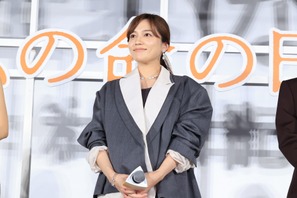 川口春奈、将一さんのサプライズ手紙に感無量『ママがもうこの世界にいなくても　私の命の日記』公開前夜舞台挨拶