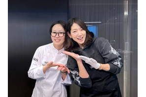 女優パク・シネ、第2子出産から約2週間ぶりの近況。ベーキング教室で“幸せな時間”【写真】