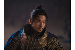 「魂の演技」俳優キム・ガンウ、新大河ドラマ『文武』で熱き英雄キム・チュンチュに息を吹き込む！