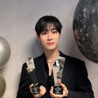 “今年がんばった” 俳優チュ・ヨンウが「AAA」で2冠！「素敵な年末プレゼントのようです」 画像