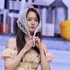 『暴君のシェフ』ユナ、女神ビジュアルで魅せた！“目が離せない”舞台裏ショット【PHOTO】 画像