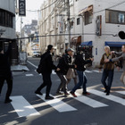 ブレンダン・フレイザー、日本に溶け込む役作りを明かす　柄本明との撮影風景も『レンタル・ファミリー』メイキング画像 画像