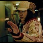 「ばけばけ」おサワ役で話題の円井わん、闇バイト相手にアクション初挑戦『ヒグマ!!』メイキング映像 画像