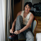 テレンス・ラウ「声とからだの両面から役作り」　『長安のライチ』劇中とのギャップ際立つポートレート到着 画像