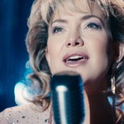 アカデミー賞主演女優賞ノミネートのケイト・ハドソンが実在のシンガーを熱演『ソング・サング・ブルー』25年越しのオスカー候補へ 画像