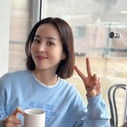 『朱蒙』女優ハン・ヘジン、本当に40代!? 日常の1コマで見せた“奇跡の若見えビジュアル”【PHOTO】 画像