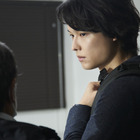 松村北斗＆今田美桜、岸善幸監督の演出について明かす『白鳥とコウモリ』メイキング写真＆コメント 画像
