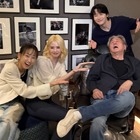 女優ハン・ソヒ、“金髪ボブ”が可愛すぎる…！大先輩チェ・ミンシクとのギャップ満載な日常【写真】 画像