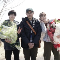 飯豊まりえ、主演ホラー映画『シライサン』で笑顔はじけるクランクアップ 画像