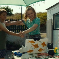 少年少女がノリノリで歌い踊る！『恐竜が教えてくれたこと』本編映像入りMV解禁 画像