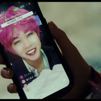 鈴木福、ピンク髪のホストに…一人二役に初挑戦『ヒグマ!!』ホスト姿の本編映像 画像