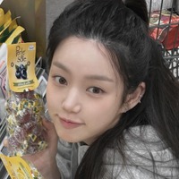 『チャングム』女優の娘イ・ユビ、10歳若く見える“超童顔”ビジュアル！飾らない日常を公開【PHOTO】 画像