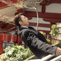 高橋一生“光誠”突き落とし犯は誰!?  考察ポスト続々、「リボーン ～最後のヒーロー～」1話 画像