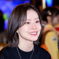 “熱愛報道ゼロだったのに…” 女優ムン・チェウォン、電撃結婚で浮上した「授かり婚」疑惑を即座に否定 画像