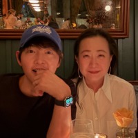 “次回作の相談？” ソン・ジュンギ、『Pachinko パチンコ』原作者と米国で親交を深めた！【PHOTO】 画像