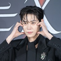 『親愛なるX』出演俳優キム・ヨンデ、本日より兵役スタート！事務所スタッフとの温かいエピソードも 画像