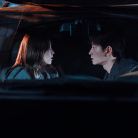 欲望と裏切りが絡み合う！初回から仄暗い世界観に引きずり込む「ゴールドランド」 画像