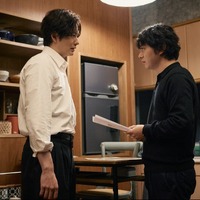「だれと繋がってるの」「何か隠してるか闇抱えてる人ばっか」“真”岡田将生が推測した母子の真実、工場の秘密に注目集まる「田鎖ブラザーズ」5話 画像