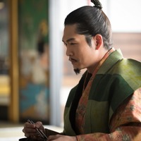 「豊臣兄弟！」第27回あらすじ・場面写真　信長が家康を接待していたが、食事に毒が盛られていたことが発覚…7月12日放送 画像