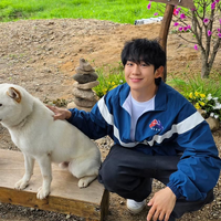 「どっちがワンちゃん？」チョン・ヘインの癒やしパワー全開なオフショットにファン悶絶！【写真】 画像