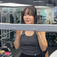 「ボトル18本を埋め込んでも筋トレ!?」女優オム・ジウォン、粉砕骨折からの壮絶すぎる“過酷な現実” 画像