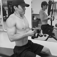 「CGじゃなかったの…」俳優キム・ムヨルの“規格外フィジカル”にコーチも感嘆 画像