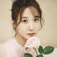 「まるで妖精」女優パク・ウンビン、自身の誕生日にファンを歓喜させた“清純フォト”【写真】 画像