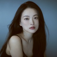 『マイ・ユース』女優チョン・ウヒ、ギャップで魅せる“白と黒”の振り幅で魅了【写真】 画像
