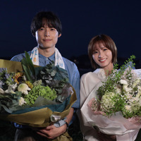 松村北斗「たくさんのことを学ばせていただきました」岡崎紗絵とクランクアップ「告白－25年目の秘密－」 画像