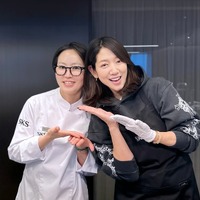 女優パク・シネ、第2子出産から約2週間ぶりの近況。ベーキング教室で“幸せな時間”【写真】 画像