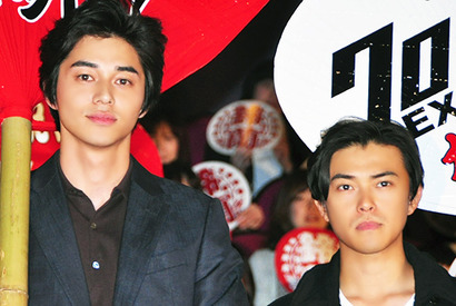 勝地涼、東出昌大との“極寒・全裸・疾走”シーンを述懐　「お尻見れた（笑）」 画像