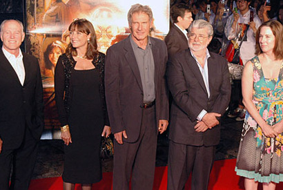 インディは雨ニモ負ケズ！　舞台挨拶でハリソン・フォードがルーカスにワイロ？ 画像